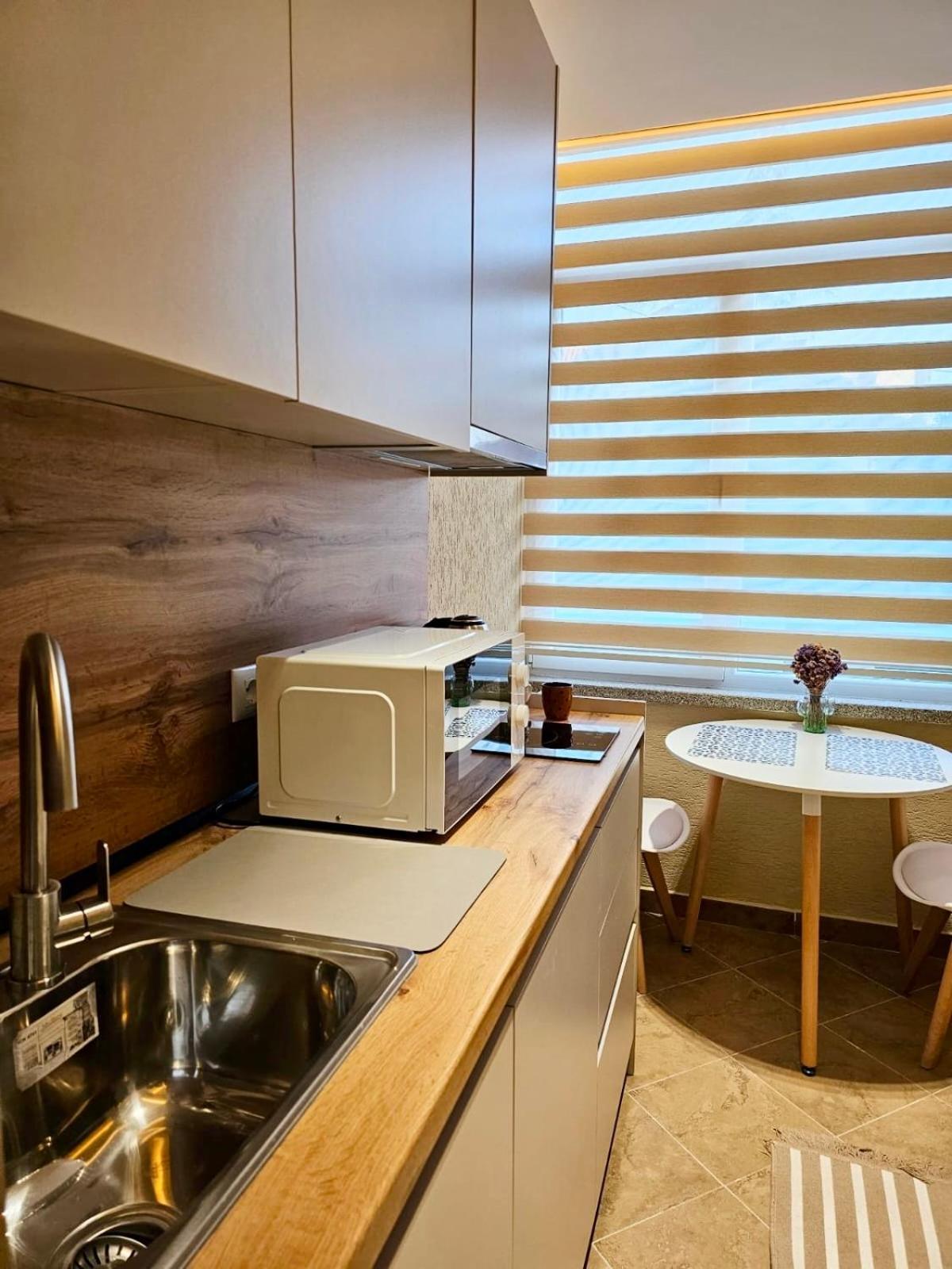 Zazo Apartaments Tirana Exterior photo
